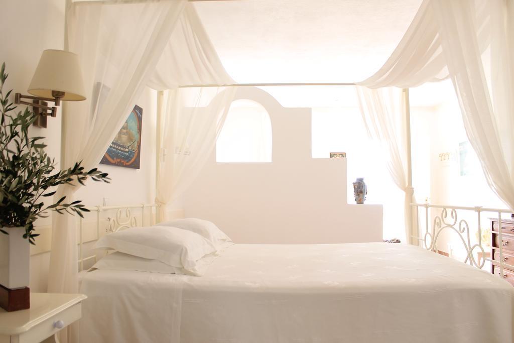 Porto Scoutari Romantic Hotel Szkála Kültér fotó