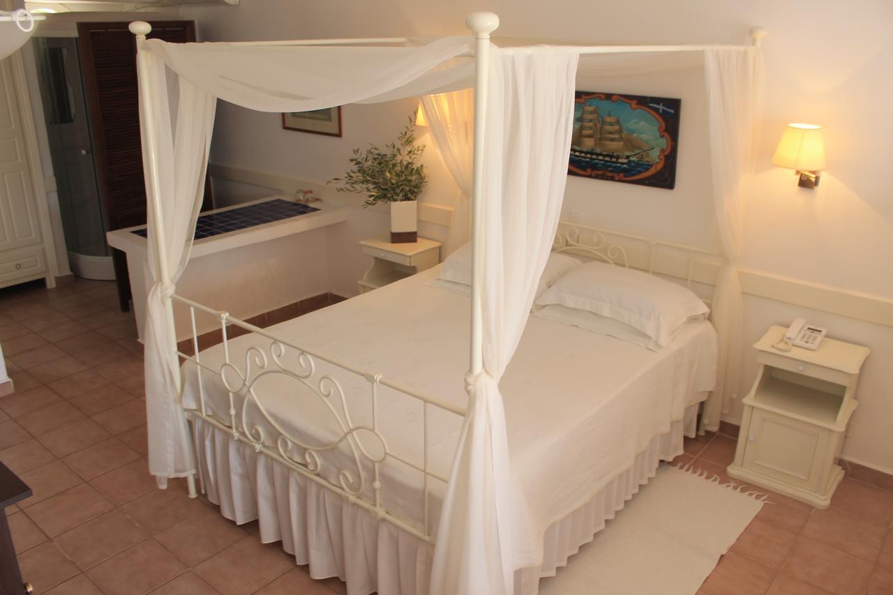 Porto Scoutari Romantic Hotel Szkála Kültér fotó