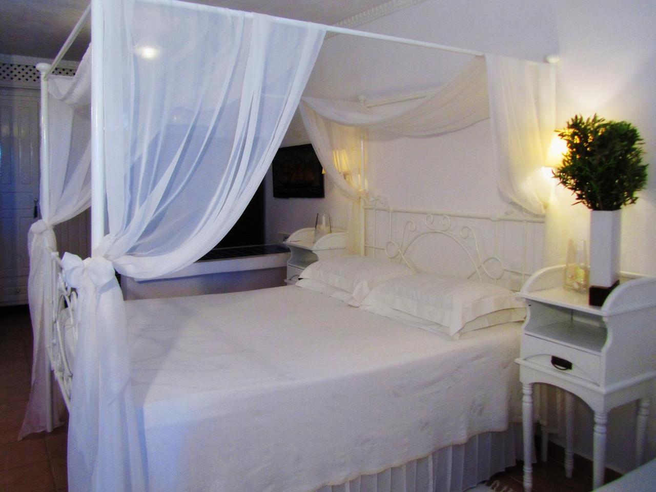 Porto Scoutari Romantic Hotel Szkála Kültér fotó